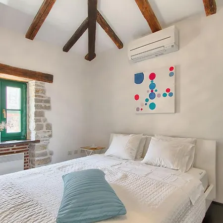 Puro One Holiday home Porec